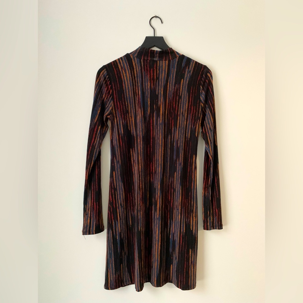 BCBG - Long Sleeve turtleneck dress - Stretchy.
